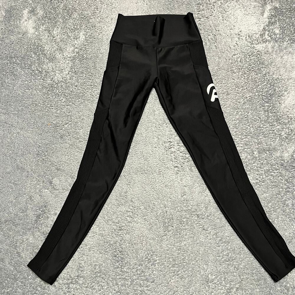 Peloton Leggings Womens Small Black Cropped Athletic Pants